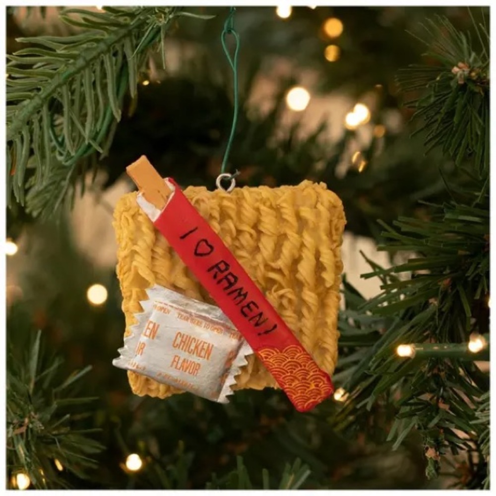 Ramen noodle lover Christmas tree ornament NEW